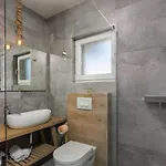 Countryside In With Private Pool Polaca