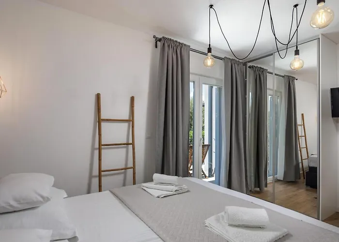 Countryside In With Private Pool Вилла