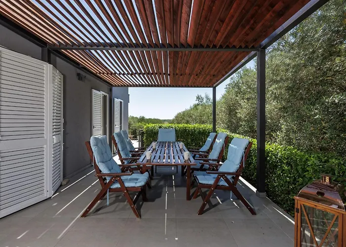 Countryside In With Private Pool Вилла *