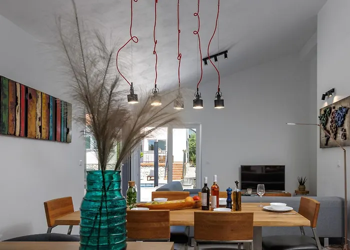 Countryside In With Private Pool Вилла