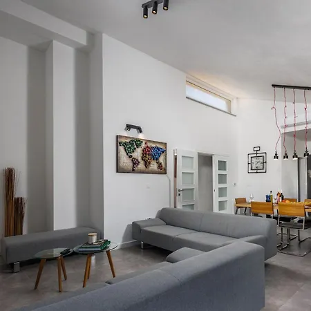 Countryside In With Private Pool