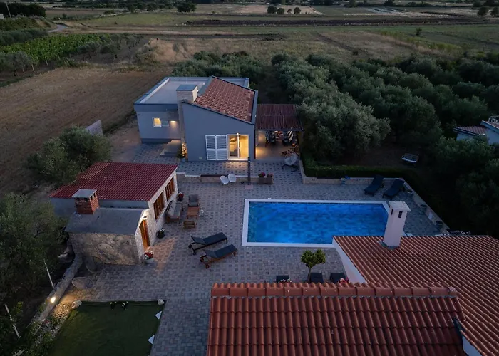 Villa Countryside In With Private Pool